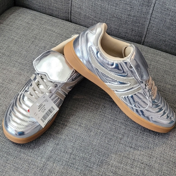 Steve Madden Women's Madrid Silver Shoes Sneakers Size 9 - Picture 7 of 8